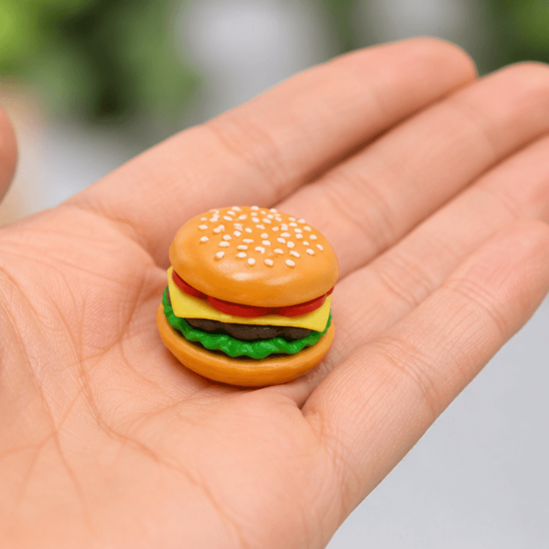 Realistic Miniature Cheeseburger Figurine - Dollhouse Fast Food Prop & Craft Accessory