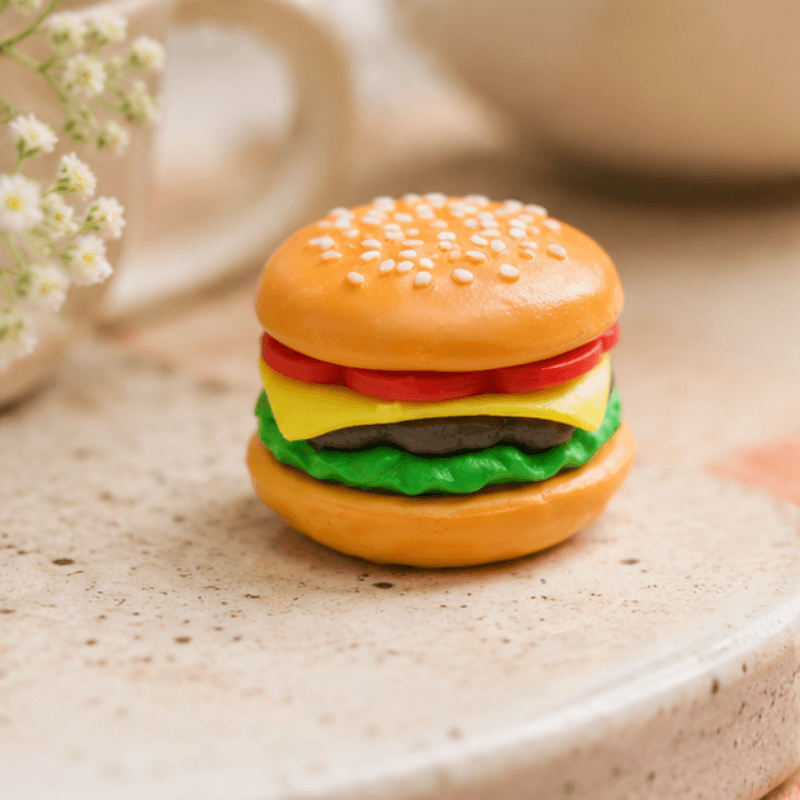 Realistic Miniature Cheeseburger Figurine - Dollhouse Fast Food Prop & Craft Accessory