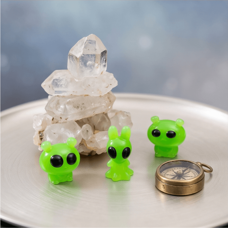 Glow-in-the-Dark Space Alien Miniatures – Set of 6