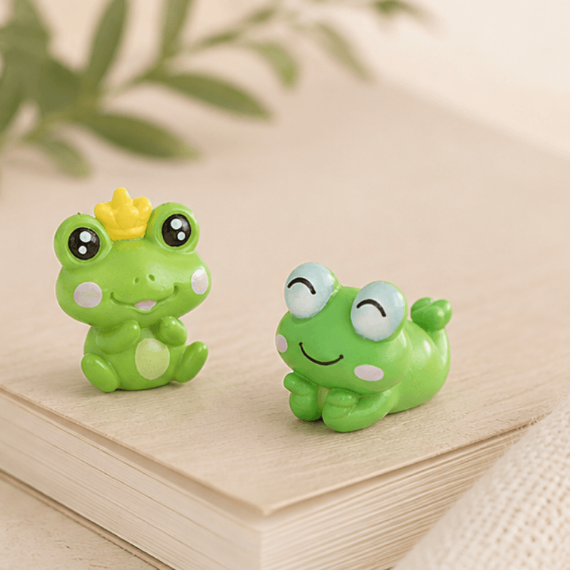 Miniature Crowned & Quirky Frog Figurines (Set of 6) | Playful Water Garden Decor