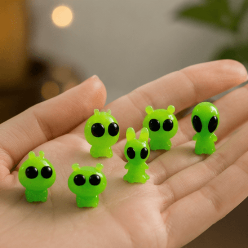 Glow-in-the-Dark Space Alien Miniatures – Set of 6