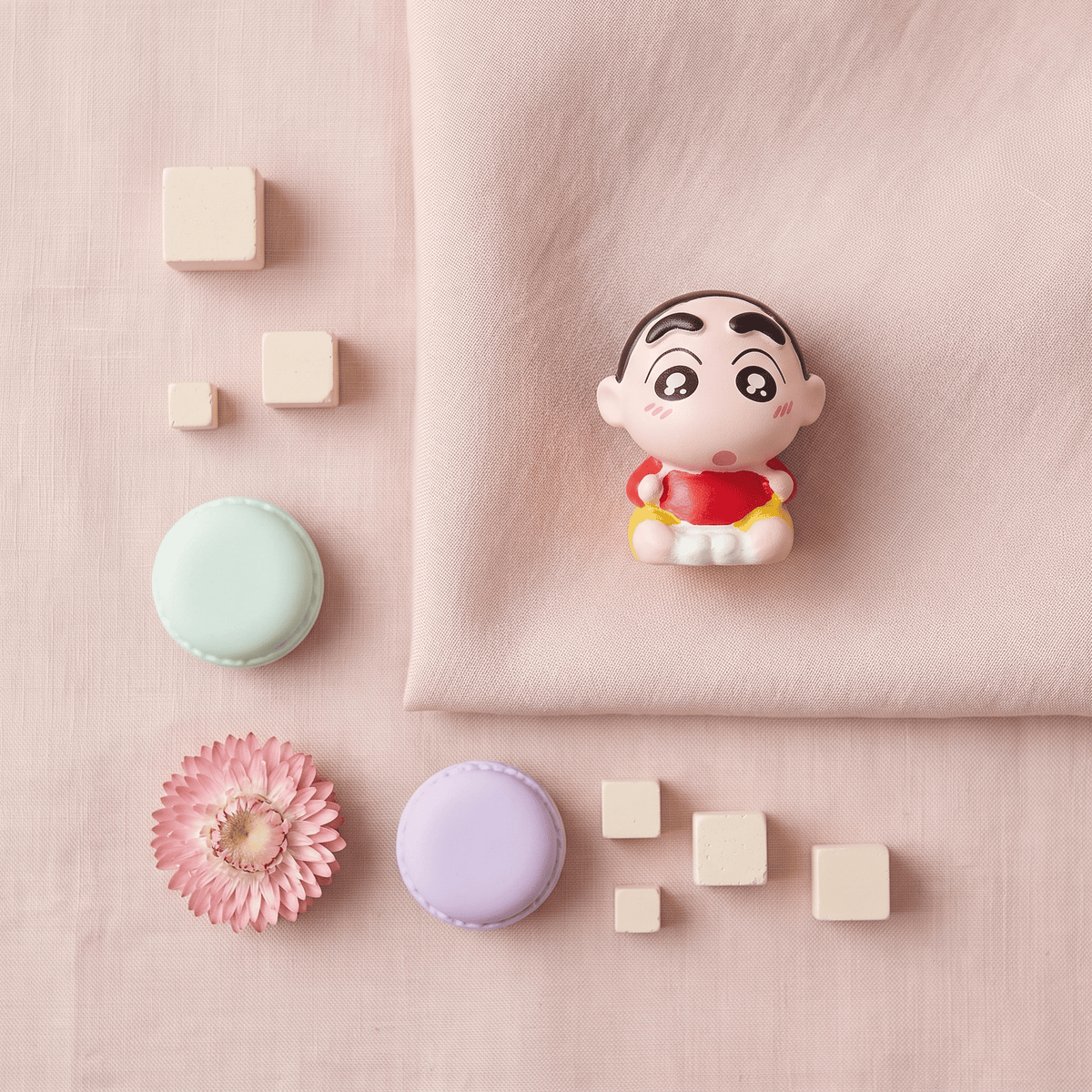 Miniature Shin-chan Aesthetic Figurine – Pocket Collectible Desk Decor
